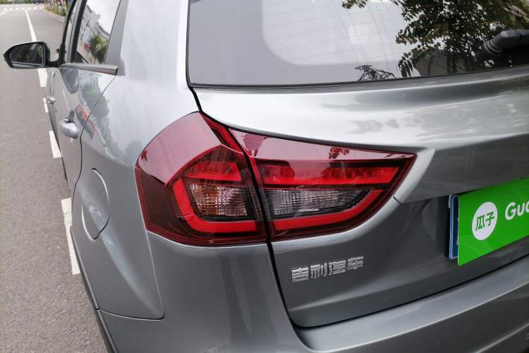 Used Geely Auto Vision X3 2019 Upgraded Model 1.5L CVT Elite Version
