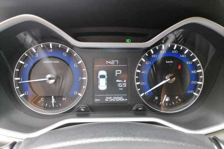 Used Geely Auto Vision X3 2019 Upgraded Model 1.5L CVT Elite Version
