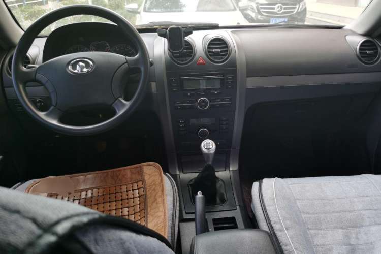 Used Haval H5 Classic 2011 Zhizun Edition 2.0L Two-Wheel Drive Elite Model
