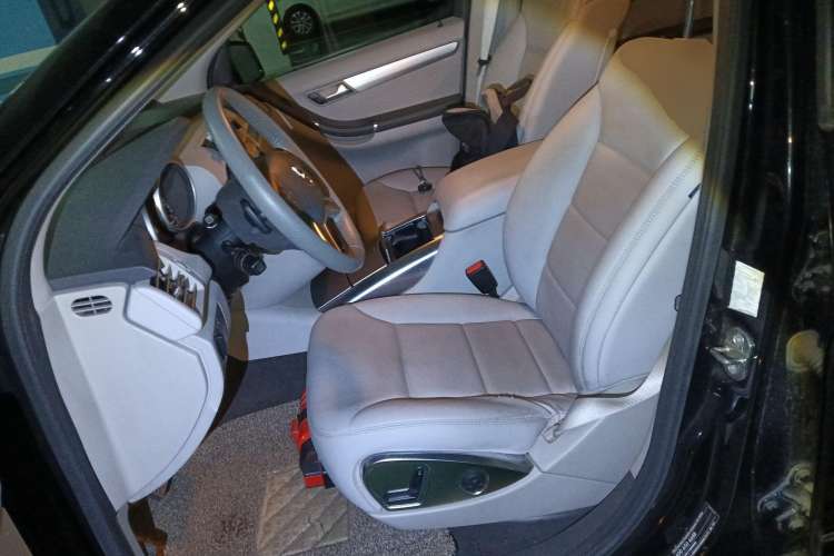 Used Mercedes-Benz R-Class 2011 R 300 L Business Model
