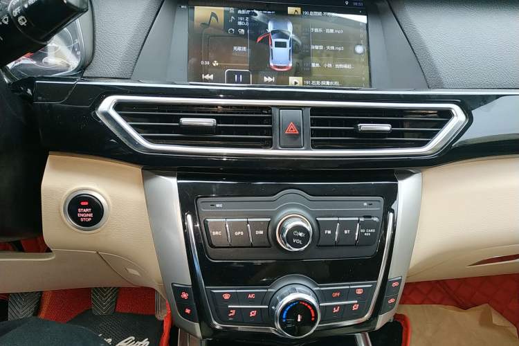 Used Zotye Domy X5 2017 Platinum Edition 1.5T Manual Luxury Model
