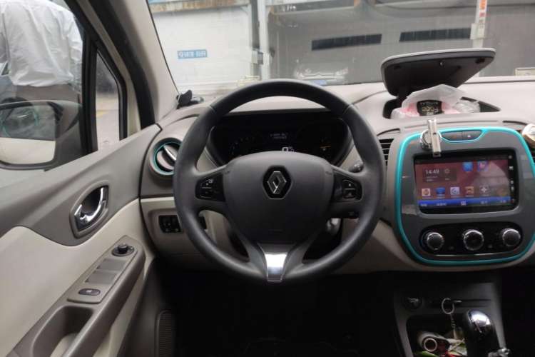 Used Renault Captur 2015 1.2T Automatic Standard Edition