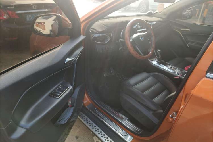 Used MG GS 2015 2.0TGI TST Four-Wheel Drive Flagship Edition
