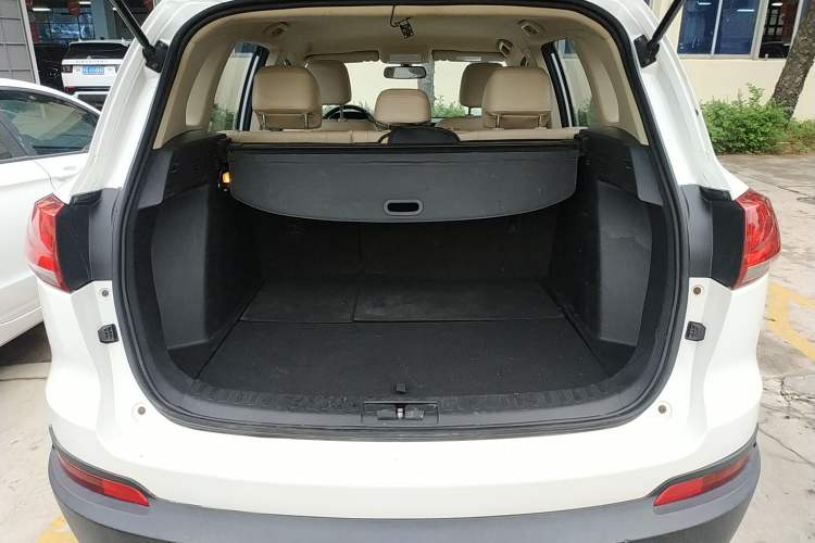 Used Zotye Domy X5 2017 Platinum Edition 1.5T Manual Luxury Model
