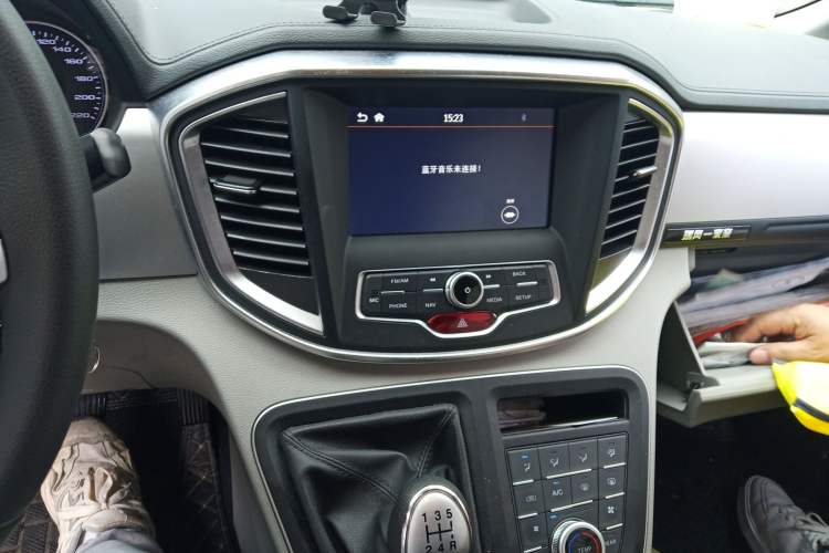 Used JAC M4 2019 Business Series 2.0L Manual - China VI Standard
