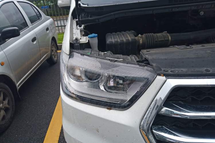 Used JAC M4 2019 Business Series 2.0L Manual - China VI Standard
