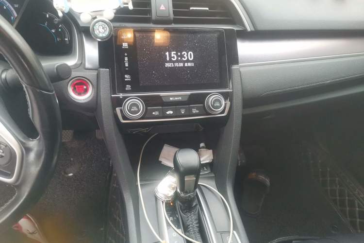 Used Honda Civic 2016 220TURBO CVT Prestige Edition
