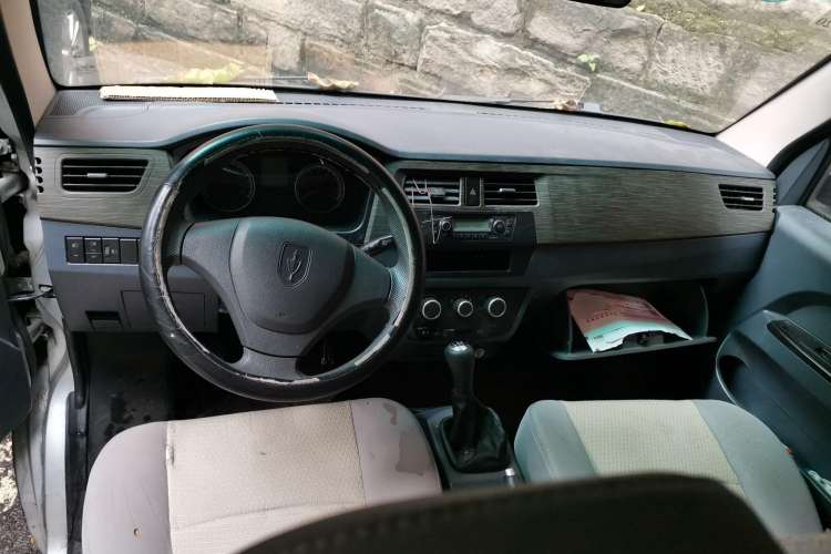 Used Jinbei Hiace X30 2013 1.3L Standard Version Center Console