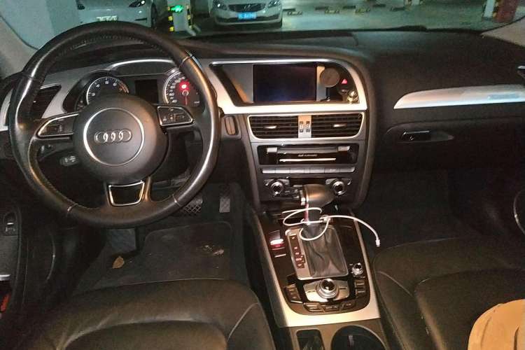 Used Audi A4 2014 40 TFSI allroad quattro plus version
