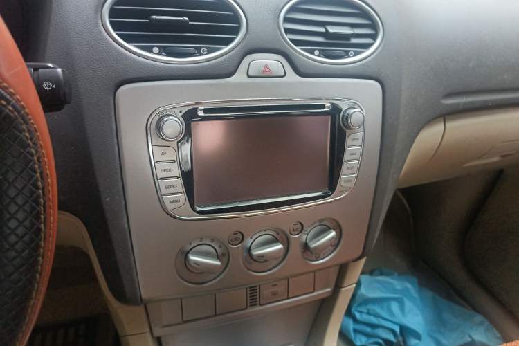 Used Ford Focus 2012 Sedan Classic 1.8L Manual Base Model
