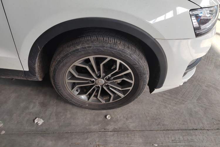 Used Zotye SR7 2017 1.5T CVT Cube Dream Edition
