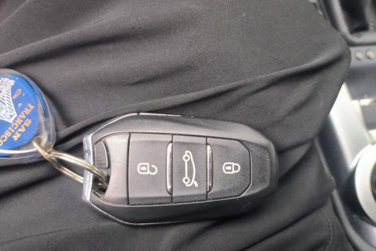 Used DS 6 2014 1.6T Luxury Edition THP160