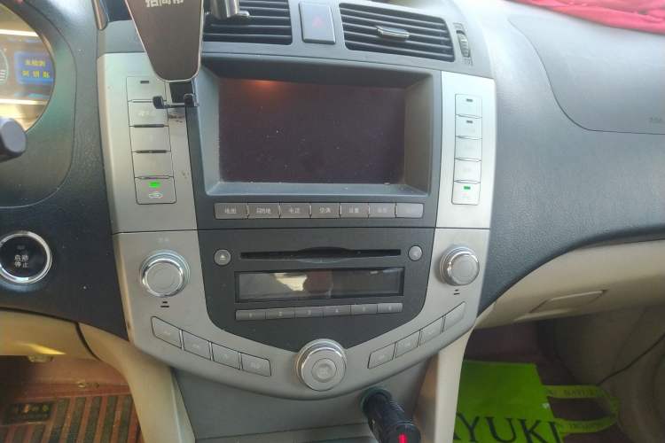 Used BYD S6 2013 Jingyue Edition 2.0L Manual Luxury Model 5 Seats