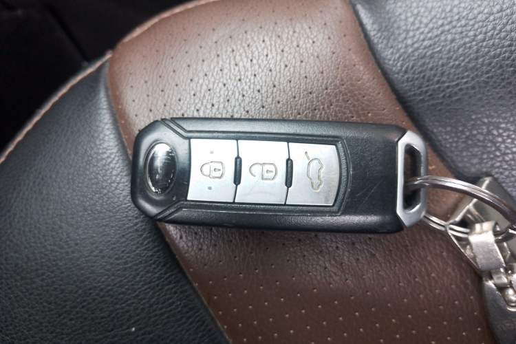 Used GAC Trumpchi GS5 Super 2015 2.0L Automatic Two-Wheel Drive Elite Edition Vehicle Key