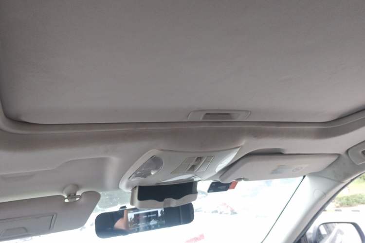 Used GAC Trumpchi GS5 Super 2015 2.0L Automatic Two-Wheel Drive Elite Edition Headliner