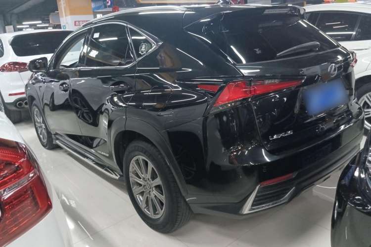 Used Lexus NX 2018 300h Front-Wheel-Drive FENGSHANG Version China V Emission Standard