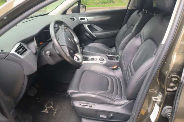 Used DS 6 2014 1.6T Luxury Edition THP160