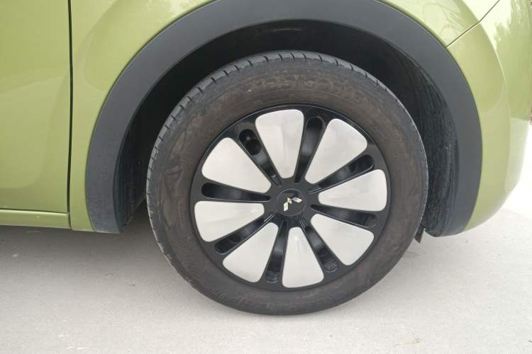 Used Wuling Bingo 2023 333 km Lingxi Connected Version
