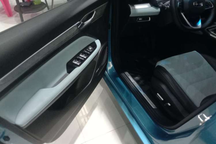 Used Geely Auto Emgrand L 2022 1.4T CVT Ultimate Model
