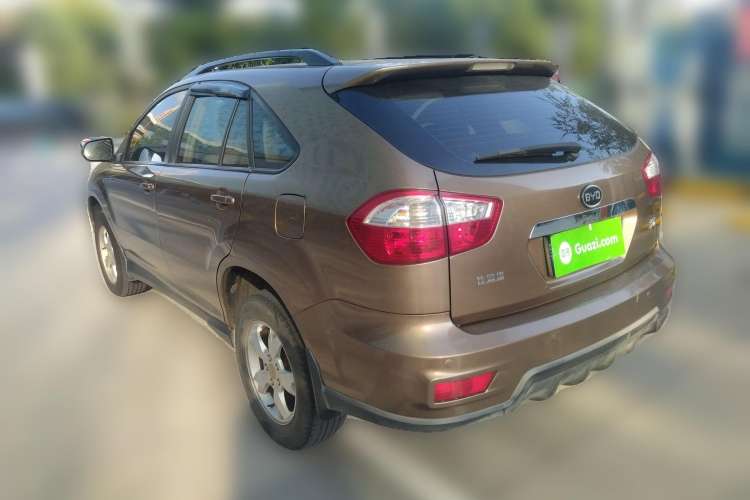 Used BYD S6 2013 Jingyue Edition 2.0L Manual Luxury Model 5 Seats