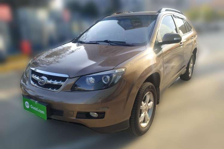 Used BYD S6 2013 Jingyue Edition 2.0L Manual Luxury Model 5 Seats