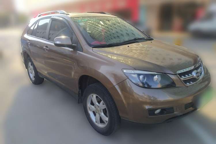 Used BYD S6 2013 Jingyue Edition 2.0L Manual Luxury Model 5 Seats
