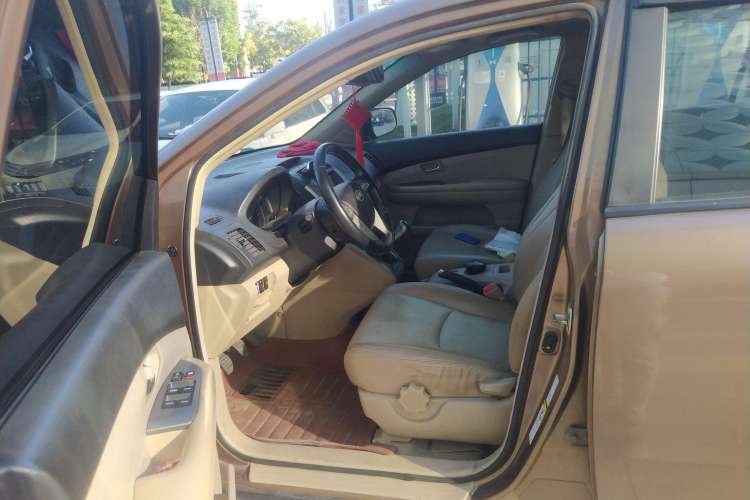 Used BYD S6 2013 Jingyue Edition 2.0L Manual Luxury Model 5 Seats