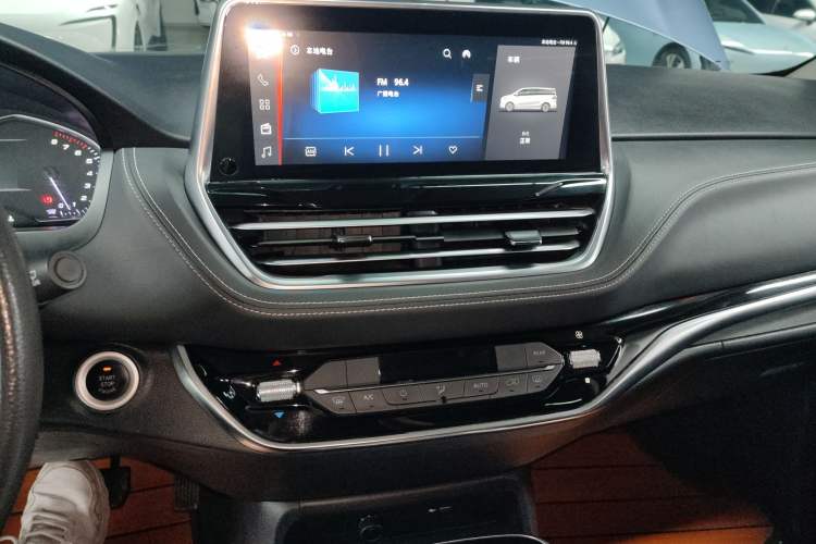 Used SAIC MAXUS G20 2020 2.0T Gasoline Automatic Luxury Edition