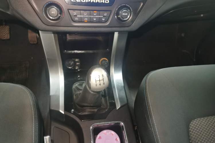 Used Leopaard Q6 2015 2.4L Manual 4x4 Excellence Edition