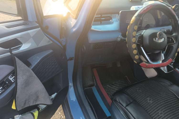 Used Geometry E  Driver Seat