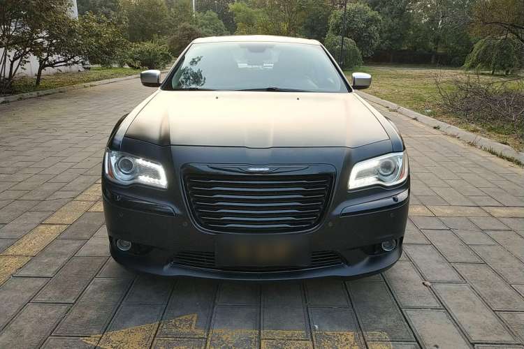 Used Chrysler 300C 2013 3.6L Premium Edition

