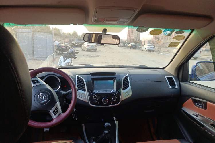 Used Huanghai Jiaolong 2018 2.8T Two-Wheel-Drive Diesel Classic Interior – Classic & Sport Edition
