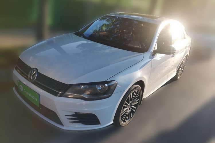 Used Volkswagen Bora 2015 Value Edition 1.4TSI Automatic Sportline Front Left 45 Deg