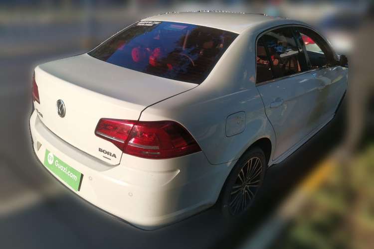 Used Volkswagen Bora 2015 Value Edition 1.4TSI Automatic Sportline Rear Right 45 Deg