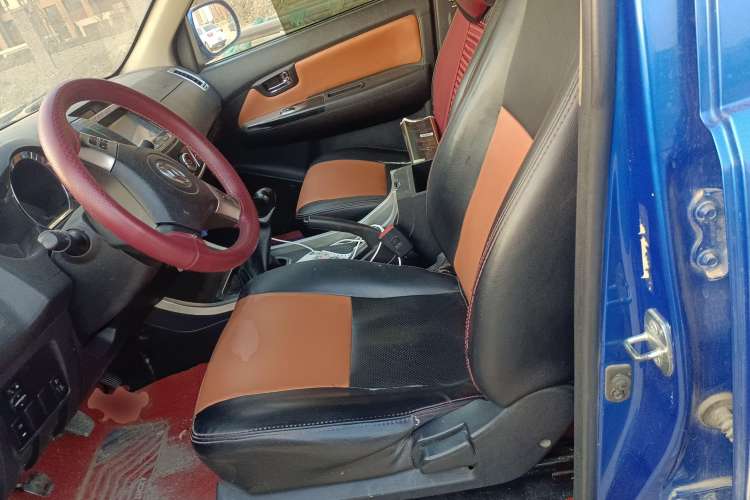 Used Huanghai Jiaolong 2018 2.8T Two-Wheel-Drive Diesel Classic Interior – Classic & Sport Edition
