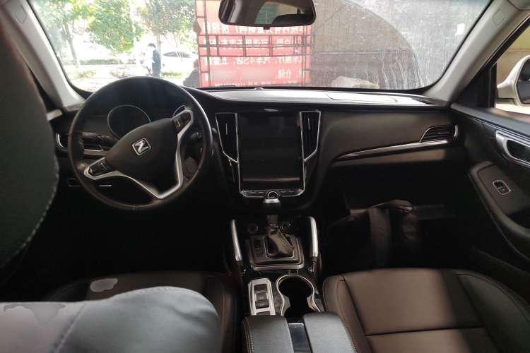 Used Zotye SR7 2017 1.5T CVT Cube Dream Edition
