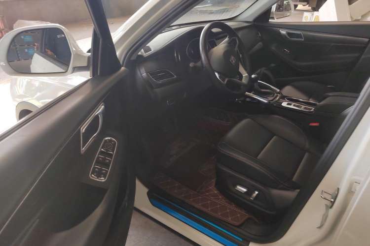 Used Zotye SR7 2017 1.5T CVT Cube Dream Edition
