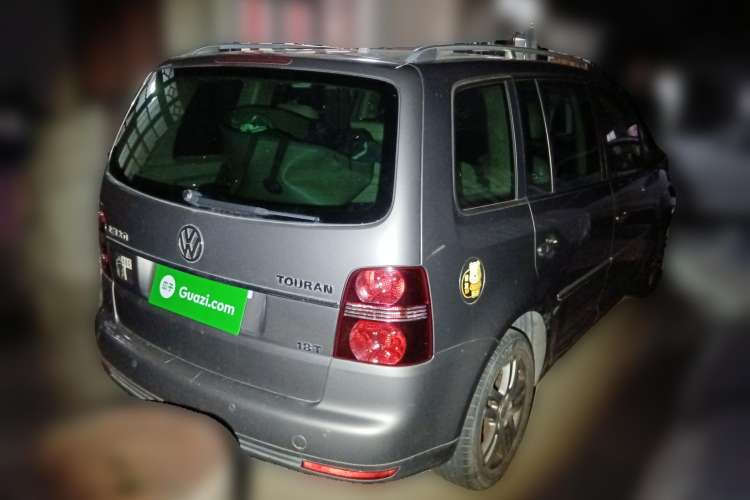 Used Volkswagen Touran 2008 1.8T ZhiZun Edition Manual 5-Seater Rear Right 45 Deg