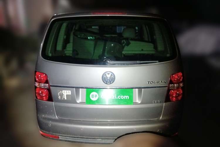 Used Volkswagen Touran 2008 1.8T ZhiZun Edition Manual 5-Seater Rear