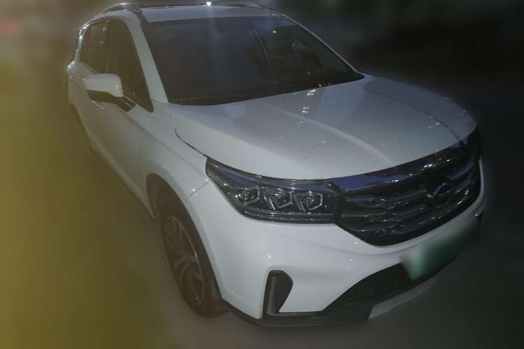 Used GAC Trumpchi GS4 New Energy 2019 1.5L PHEV Deluxe Edition Front Right 45 Deg