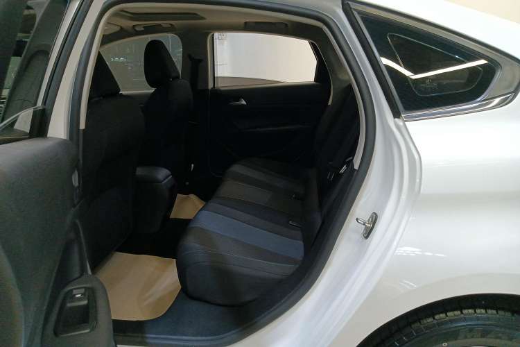 Used Peugeot 308 2019 1.6L Automatic Luxury Version China V Standard Right Rear Seat