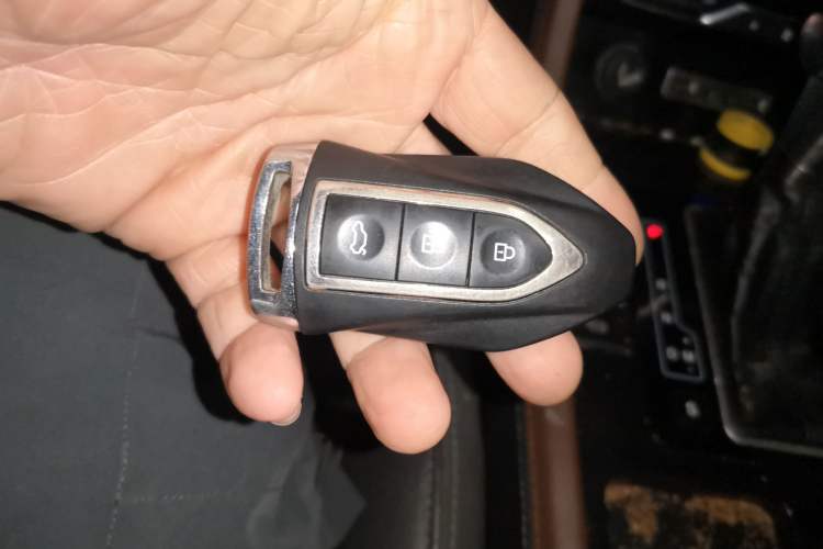 Used Zotye T600 Coupe 2017 1.5T Automatic Luxury Model Vehicle Key