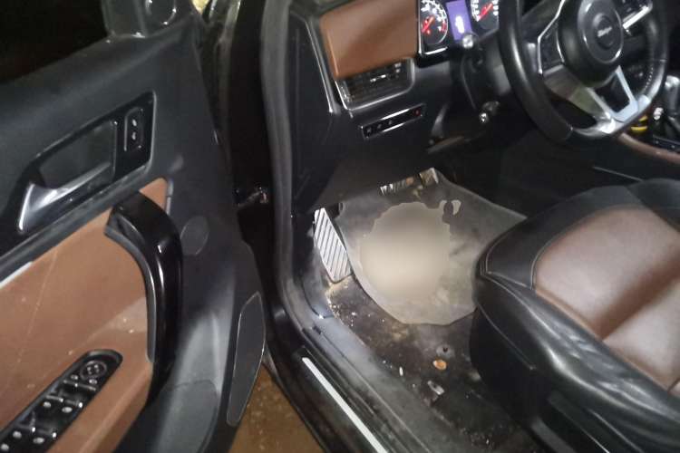 Used Zotye T600 Coupe 2017 1.5T Automatic Luxury Model Driver Seat