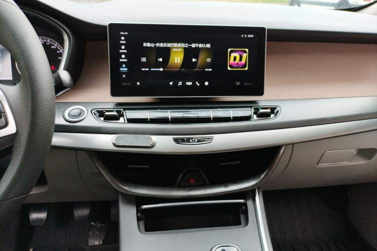 Used Geely Auto Jiajie 2019 1.5TD Manual Comfort Model Audio And AC Panel