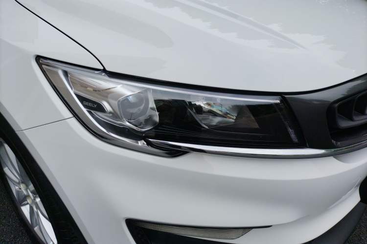 Used Geely Auto Jiajie 2019 1.5TD Manual Comfort Model Right Front Headlight