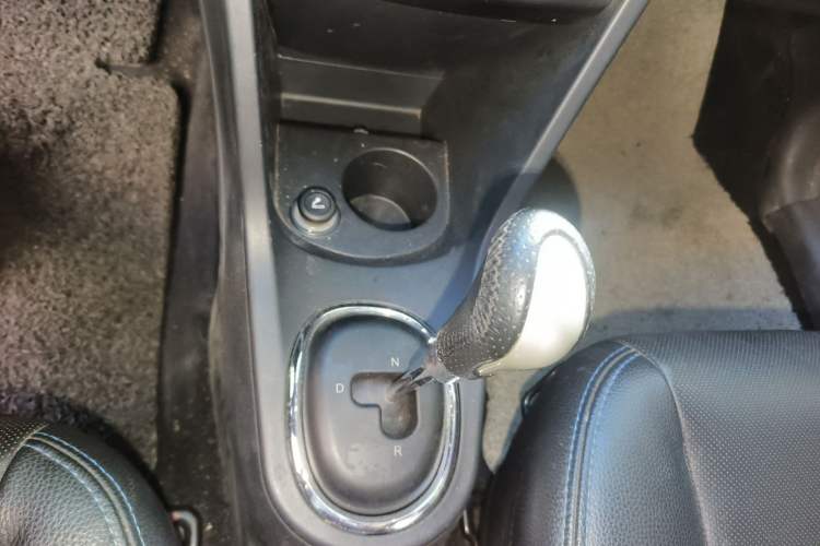 Used JAC iEV 2015 iEV4 Luxury Smart Model