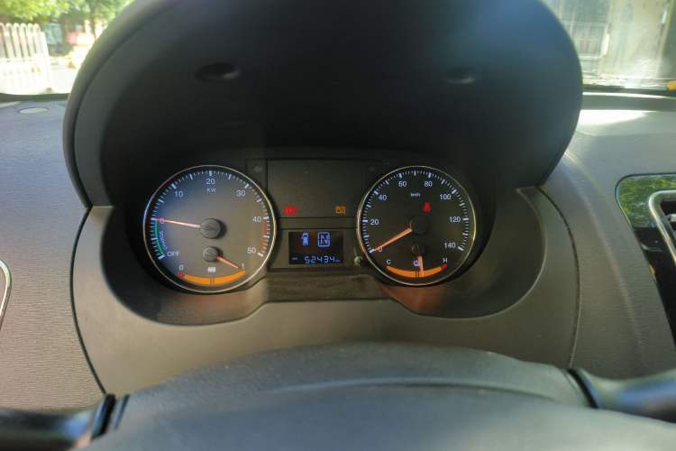 Used JAC iEV 2015 iEV4 Luxury Smart Model