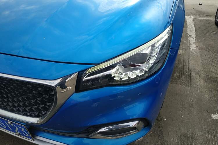 Used MG HS 2018 30T Automatic Two-Wheel Drive Trophy Edition—High-Octane V-Model