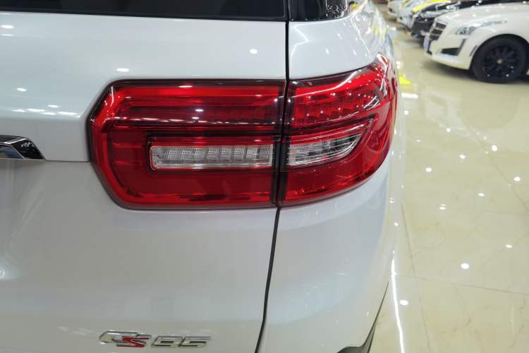 Used Changan CS95 2017 2.0T Two-Wheel Drive Zhitu Edition