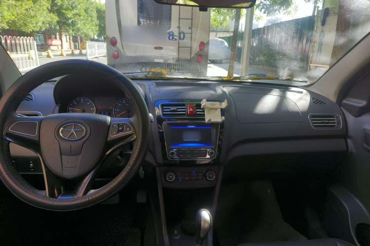 Used JAC iEV 2015 iEV4 Luxury Smart Model